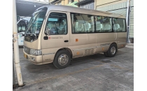 西双版纳旅游客运汽车有限公司 九龙豪华中巴 准乘18人 电话：13578167895